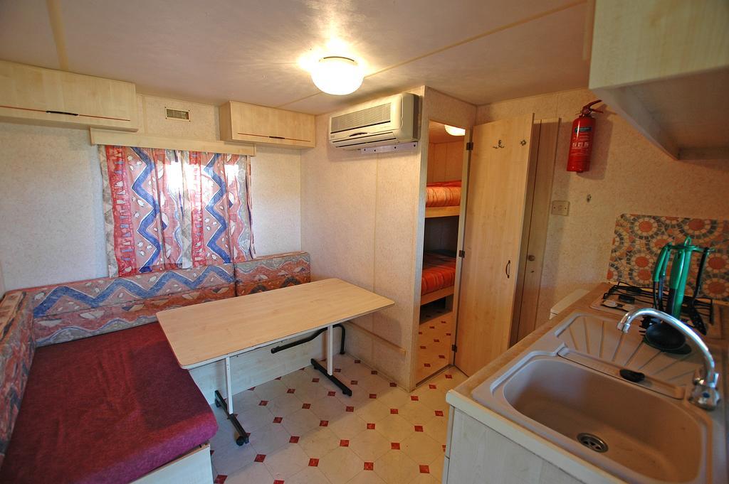 Camping Europa 2 Hotel Capoliveri  Quarto foto